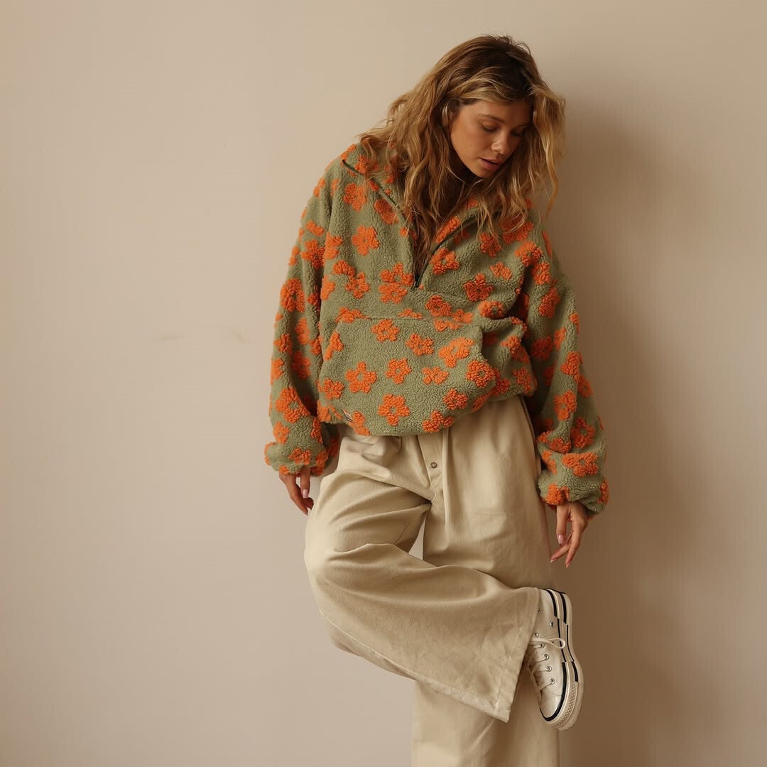 Sofia - Fleece Pullover with Floral Print and Long Sleeves